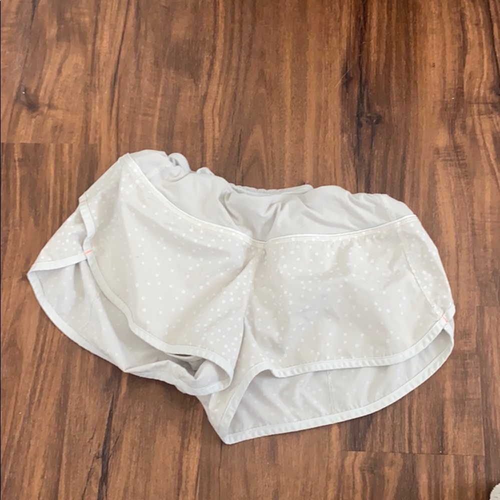 Lululemon 2.5 in speed shorts